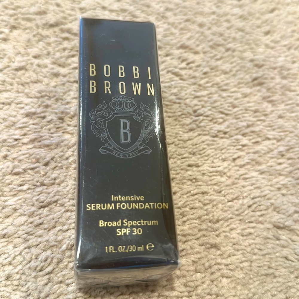 BOBBI BROWN Intensive serum foundation with spf 30 color N-112 espresso.  New